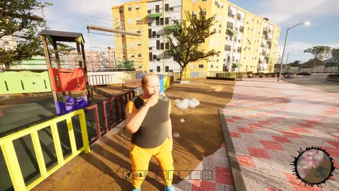 Personaje con camiseta negra y pantalón amarillo en un parque infantil de colores